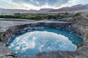 בולען טורקיז